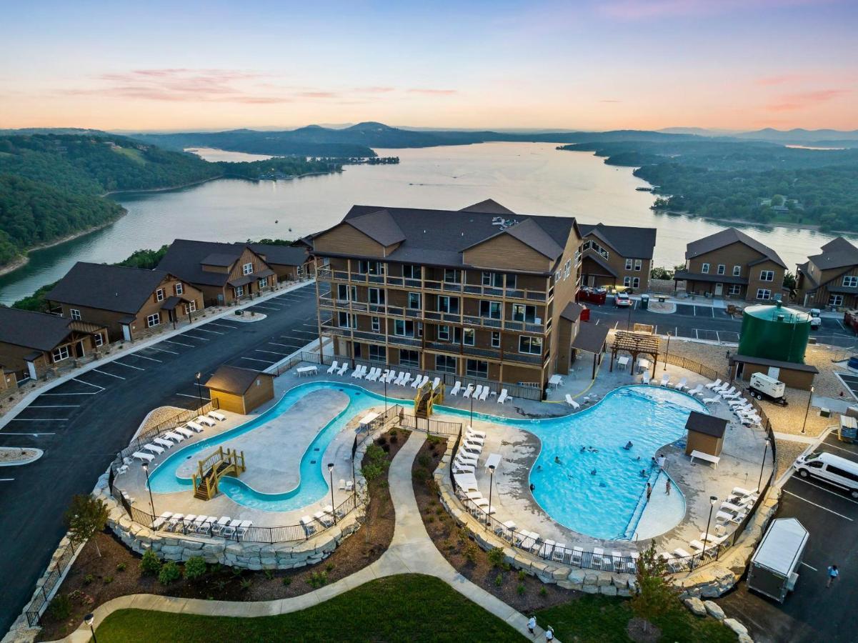 Panoramic Lake Views, Free Silver Dollar City Tickets, Stunning Decor Villa Kimberling City Exterior photo